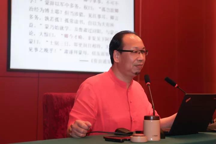 圖丨葉觀瀾教授現(xiàn)場(chǎng)授課